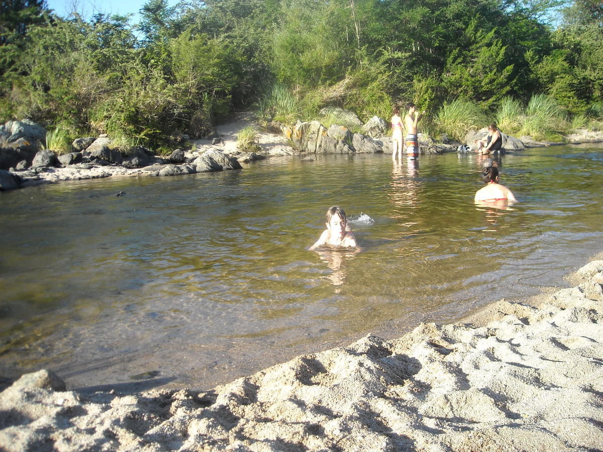 Cabanas Ecos Del Rio Los Reartes Phòng bức ảnh