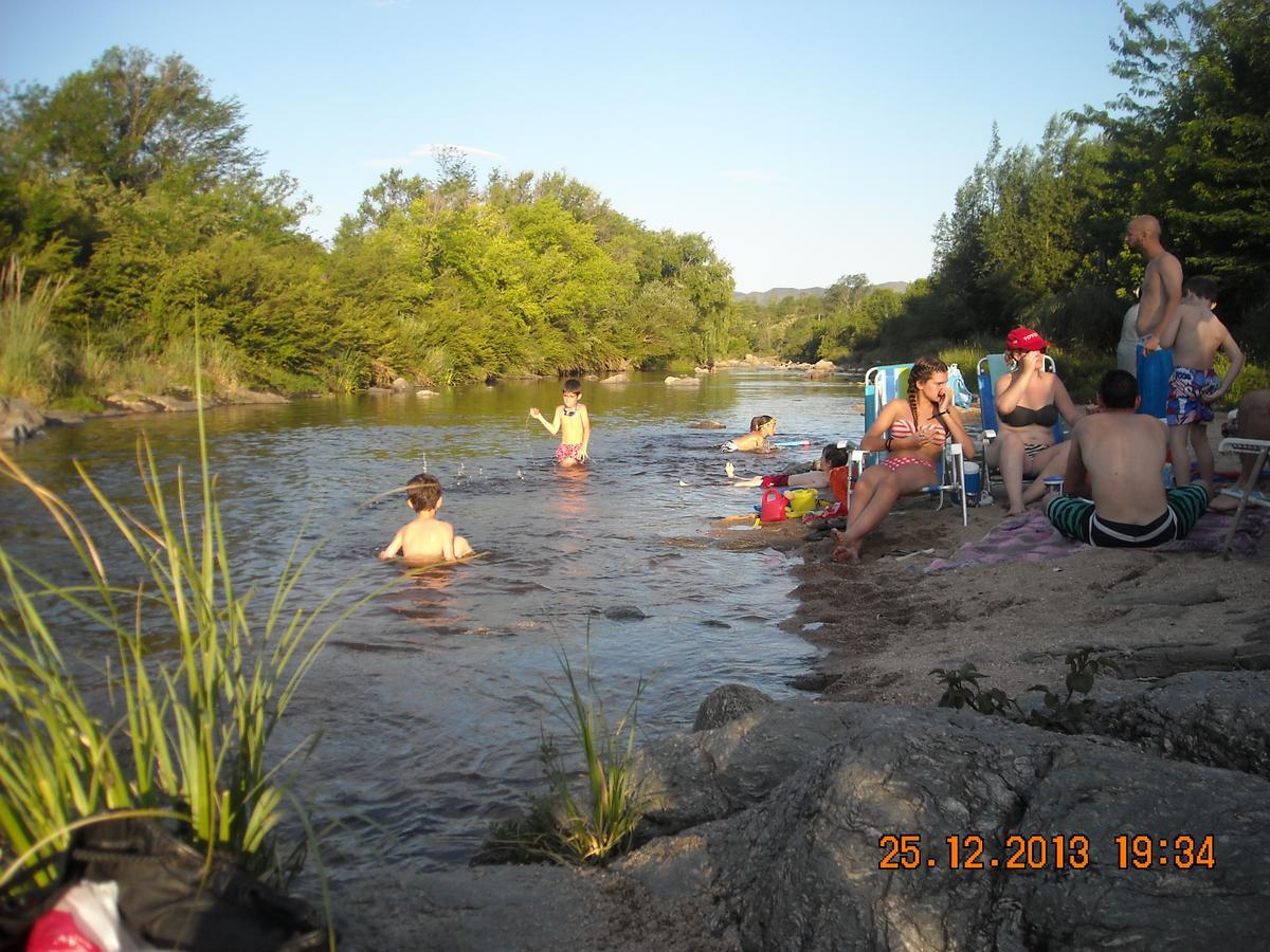 Cabanas Ecos Del Rio Los Reartes Phòng bức ảnh